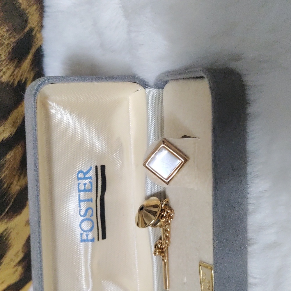 Men's Foster Gold Tie Tack Mother Of Pearl Stone - Picture 3 of 3